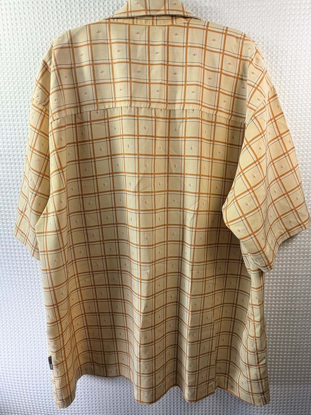 North Peak Men's Short Sleeve Plaid Camp Collar Button-Down Shirt - Picture 5 of 8